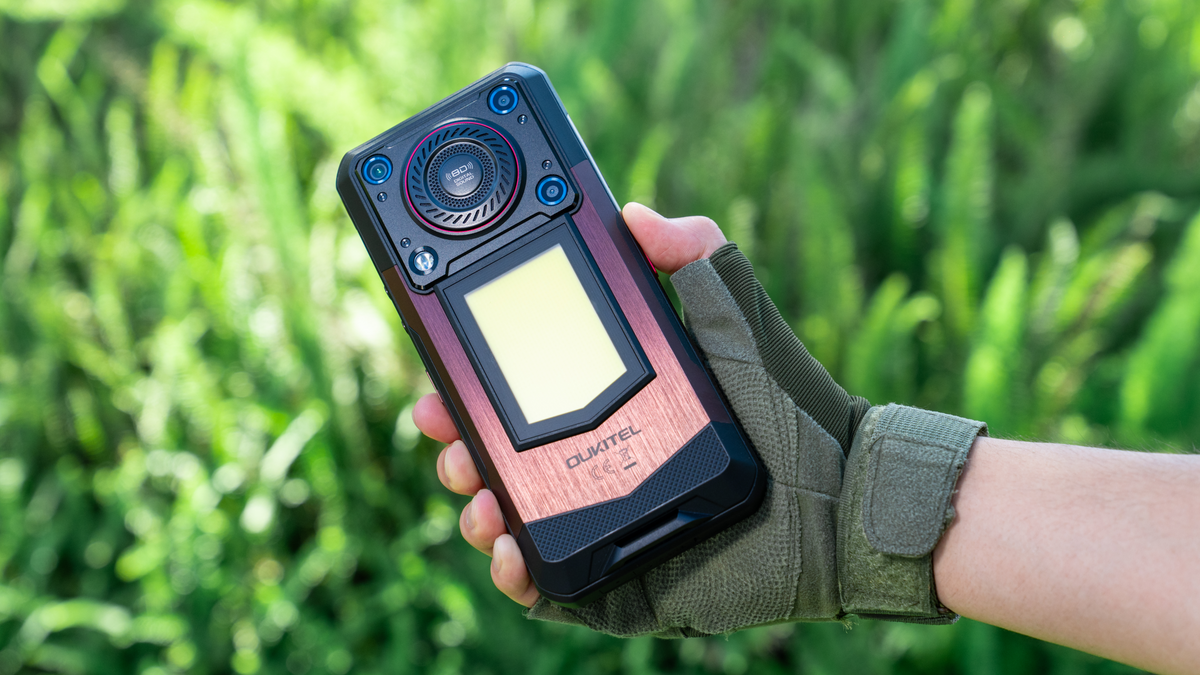 Top Rugged Phones with Big Batteries: 10,000 article cover image